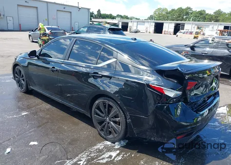 2022 Nissan Altima Sr Fwd z USA, uszkodzony, nr VIN 1N4BL4CV1NN352101